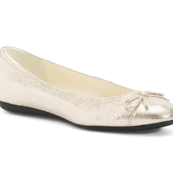 🌟 Holiday Glamour 🌟 Geox Respira Gold Ballet Flat US Sz 9 like new Barely Worn. - Picture 1 of 6
